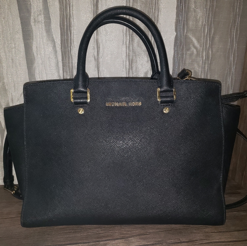 Michael Kors Selma Medium Leather Satchel